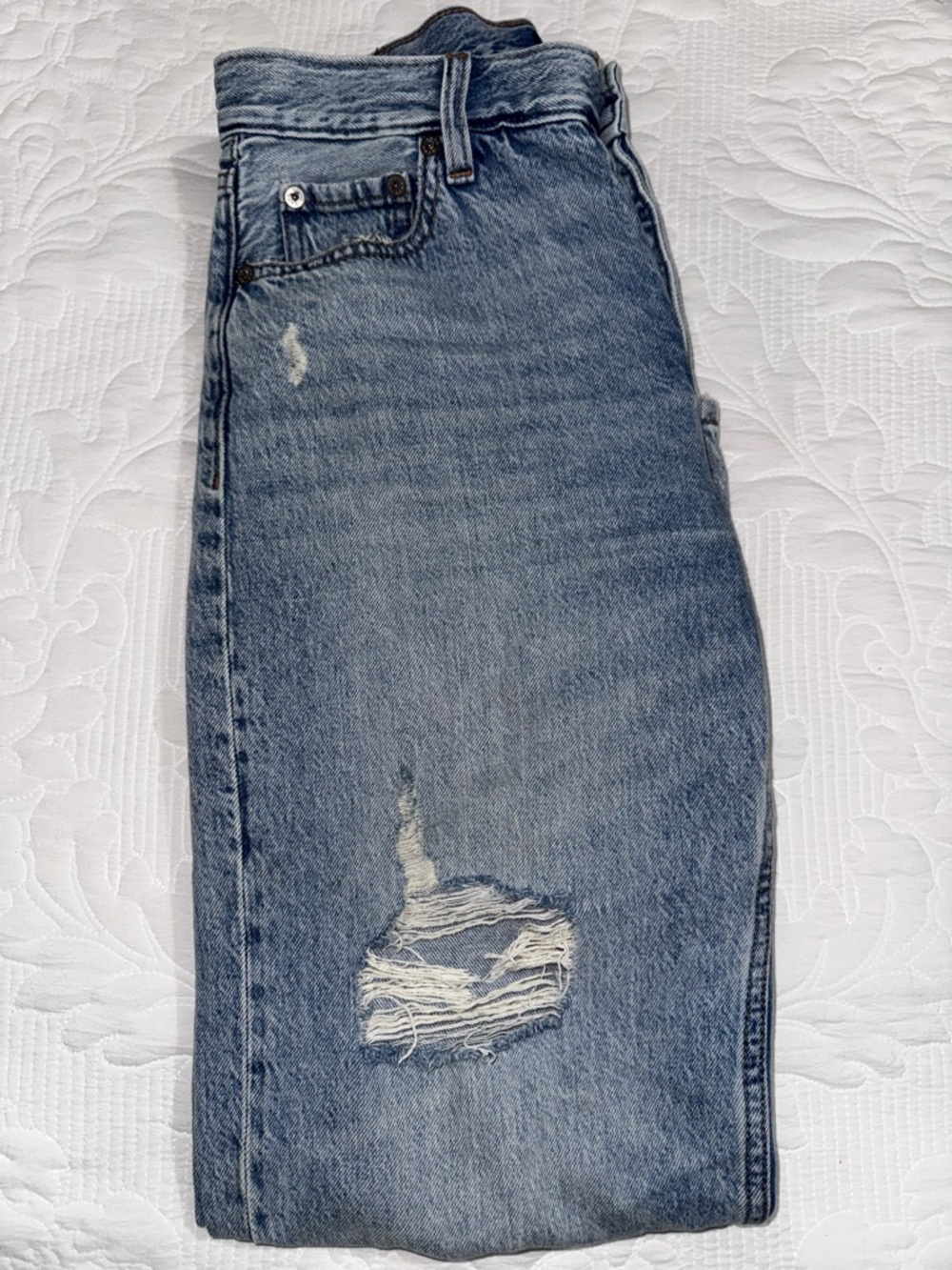 Aeropostale Light Blue Straight Distressed Jeans